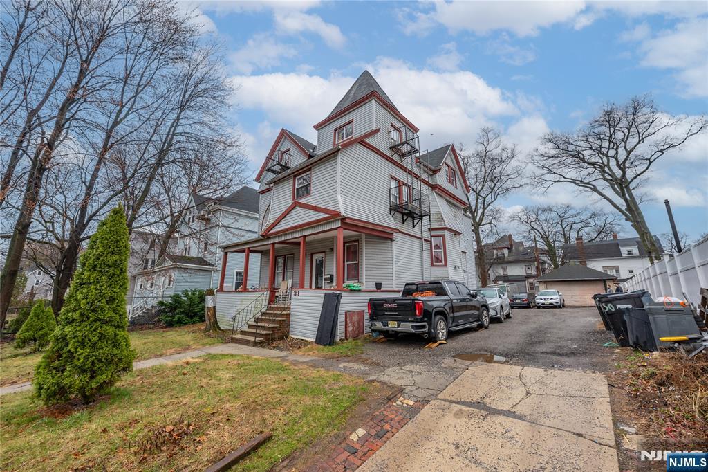 Residential Income in East Orange 3