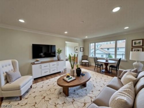 4-105 Chandler Ave, Roselle, NJ, 07203-1317 | Card Image