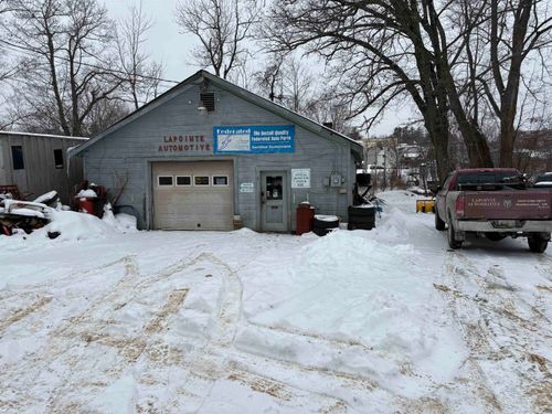 8 Avery St, Holderness, NH, 03245-5000 | Card Image