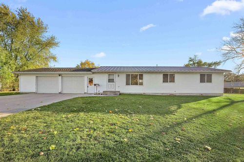 201 Church Street, Fairwater, WI, 53931 | Card Image