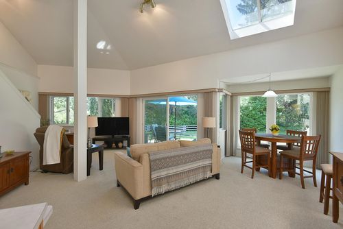 11-5761 Wharf Ave, Sechelt, BC, V7Z0H5 | Card Image
