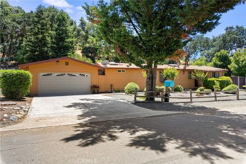 2841 Bender Dr, Lucerne, CA, 95458-8633 | Card Image