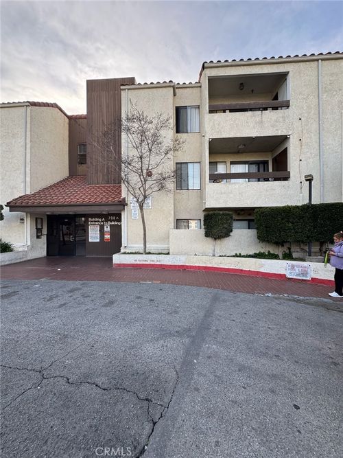 a203-700 W 3rd St, Santa Ana, CA, 92701-4834 | Card Image