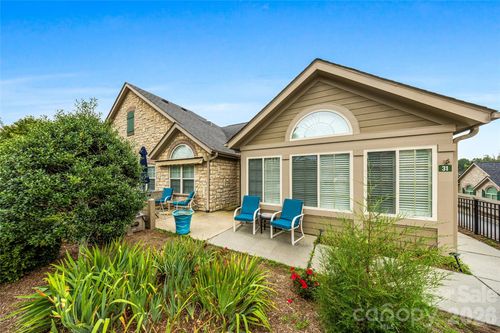 31 Braeburn Way, Flat Rock, NC, 28731-5680 | Card Image