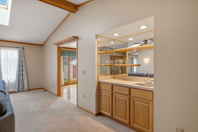Wet Bar | Image 10