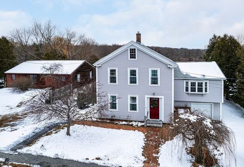 31 South St, Grafton, MA, 01519-1148 | Card Image