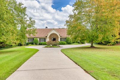 4512 Northhampton, House other with 5 bedrooms, 4 bathrooms and null parking in Flowery Branch GA | Image 1