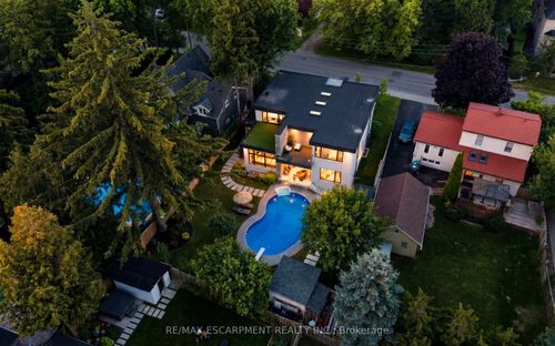 1617 Trotwood Ave, Mississauga, ON, L5G3Z8 | Card Image