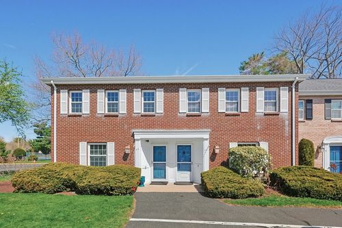 43-43 Erin Road, Stoughton, MA, 02072 | Card Image