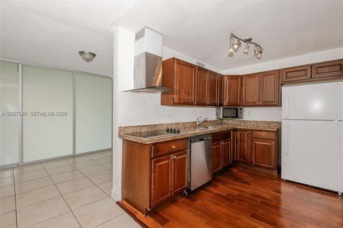 532-1805 Sans Souci Blvd, North Miami, FL, 33181-3065 | Card Image