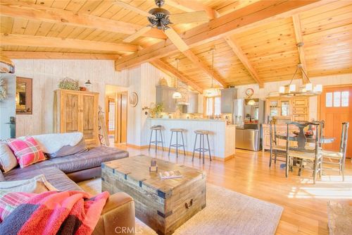 5475 Acorn Trl, Wrightwood, CA, 92397 | Card Image