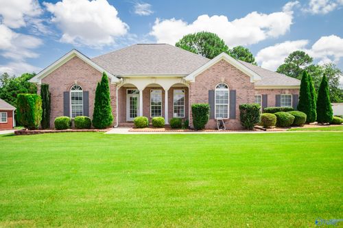 112 Fawn Ridge Drive, Decatur, AL, 35603 | Card Image