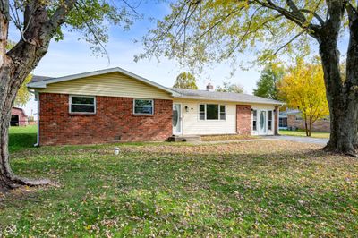 8567 N Ricks Drive W, House other with 3 bedrooms, 2 bathrooms and null parking in Mccordsville IN | Image 3