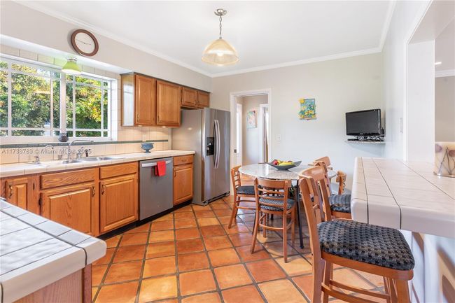 300 187 Th St, House other with 3 bedrooms, 2 bathrooms and null parking in Sunny Isles Beach FL | Image 10