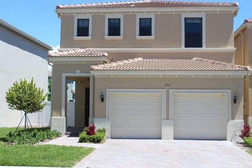 835 Ne 191st St, Miami, FL, 33179-3967 | Card Image