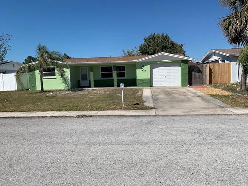 7425 Abalone Dr, PORT RICHEY, FL, 34668-1504 | Card Image