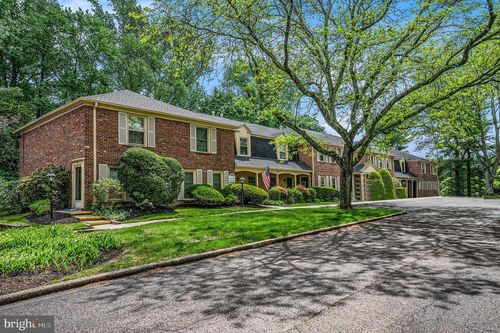 110 Macklenburg Dr, PENLLYN, PA, 19422-1105 | Card Image