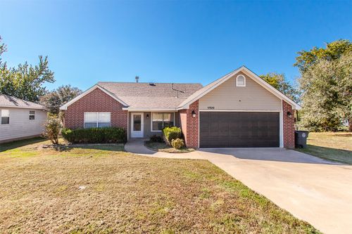 5920 S 32nd West Ave, Tulsa, OK, 74107-9318 | Card Image
