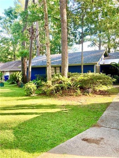 274 Oakwood Dr, Mandeville, LA, 70448-3525 | Card Image