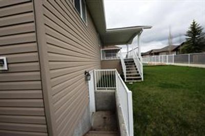 72 Valiant Cres, House detached with 4 bedrooms, 3 bathrooms and 4 parking in Olds AB | Image 3