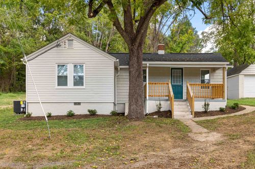 1808 Shenandoah Ave, Waynesboro, VA, 22980 | Card Image