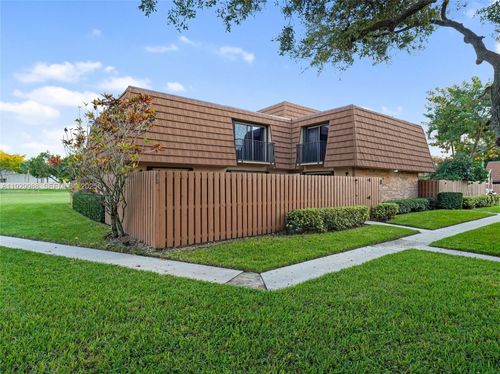 2565 Garden Ct, Hollywood, FL, 33026-3659 | Card Image