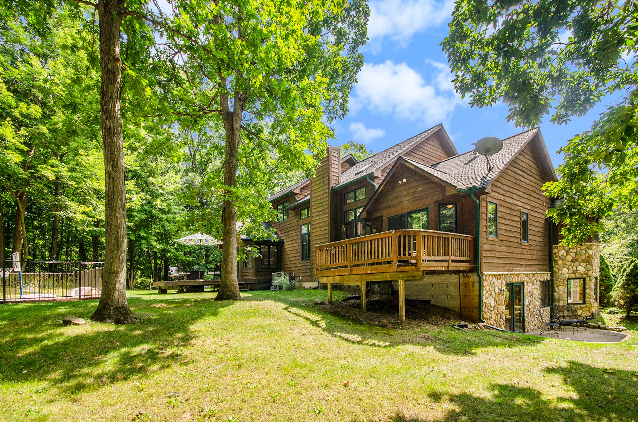 Eastons Trl, Highland, MI 48357