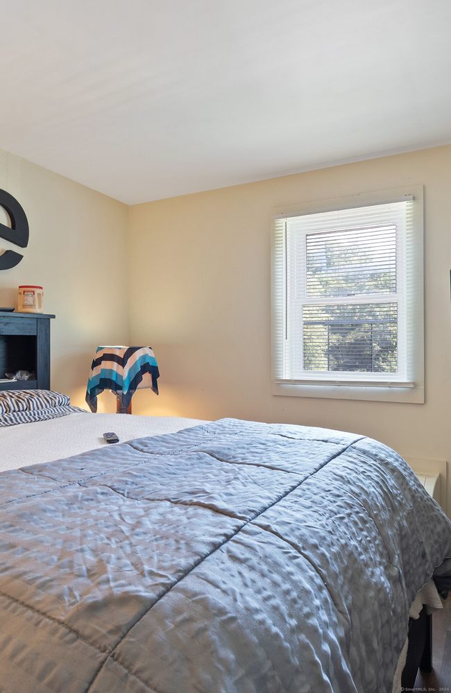 APT-13 - 5 Manila Ave, Home with 1 bedrooms, 1 bathrooms and 1 parking in Hamden CT | Image 6