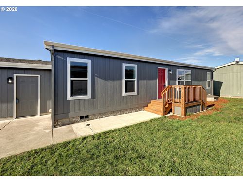 2020 S 12th St, Lebanon, OR, 97355-1285 | Card Image