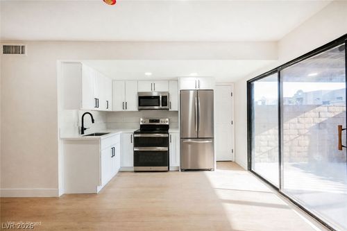 b-331 Misty Isle Ln, Las Vegas, NV, 89107-1132 | Card Image