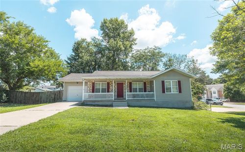 305 Pine Tree Rd, Rolla, MO, 65401-3762 | Card Image