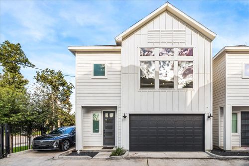 a-105 W Whitney St, Houston, TX, 77018-4514 | Card Image
