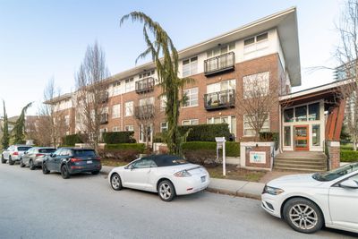 104 - 245 Brookes St, Condo with 2 bedrooms, 2 bathrooms and 1 parking in New Westminster BC | Image 1