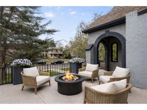 2028 Elm St, Denver, CO, 80207-3807 | Card Image