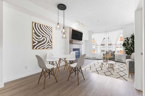 302-2420 34 Avenue Sw, Calgary, AB, T2T2C8 | Card Image