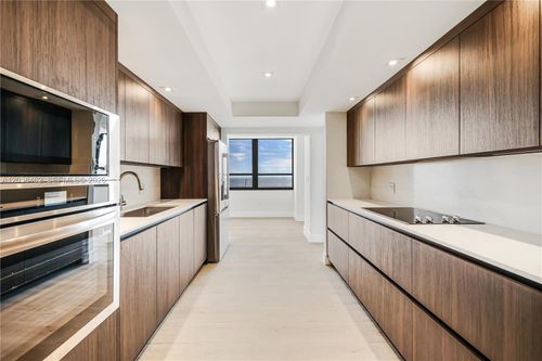 b1602-2 Grove Isle Dr, Miami, FL, 33133-4119 | Card Image