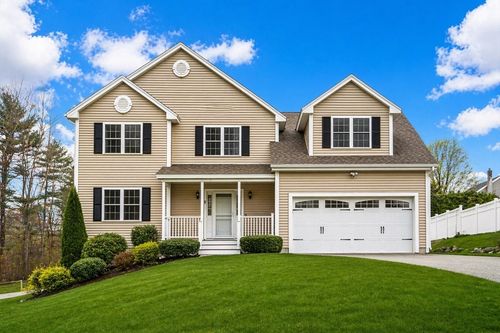 77 West, Wilmington, MA, 01887 | Card Image