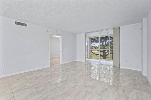 204-4734 Lucerne Lakes Boulevard, Lake Worth, FL, 33467 | Card Image