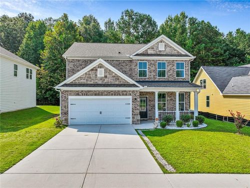 137 Hunts Mill Cir, Griffin, GA, 30224-4574 | Card Image