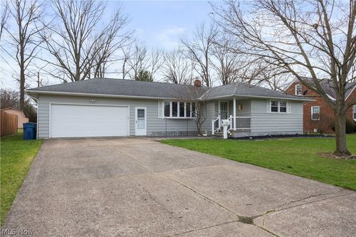 1437 Westwood Dr, Lorain, OH, 44053-3339 | Card Image