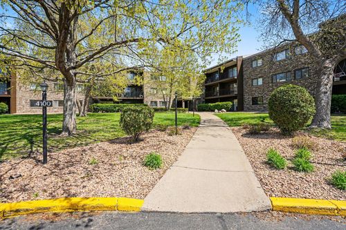 302-4100 Parklawn Ave, Edina, MN, 55435-4672 | Card Image