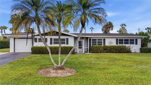 169 Viking Way, NAPLES, FL, 34110-1135 | Card Image