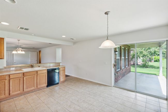 Open concept kitchen and breakfast nook | Image 12