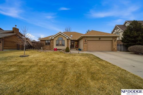 2428 Estes Ln, Fremont, NE, 68025-3755 | Card Image