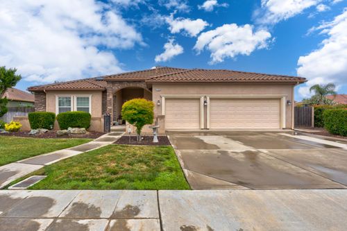 17028 Granite Falls Way, Chowchilla, CA, 93610-9471 | Card Image