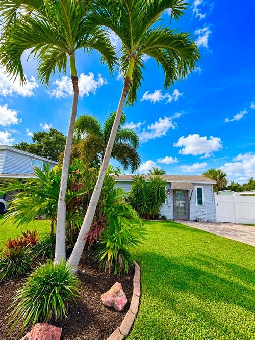 b-2793 Shawnee Rd, West Palm Beach, FL, 33406-5943 | Card Image