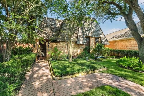 304 W Pineridge Ln, Mcallen, TX, 78503-3137 | Card Image