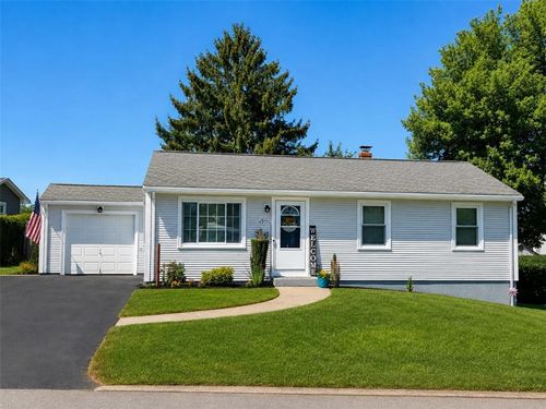 5 Lawrence Dr, East Providence, RI, 02914-4121 | Card Image