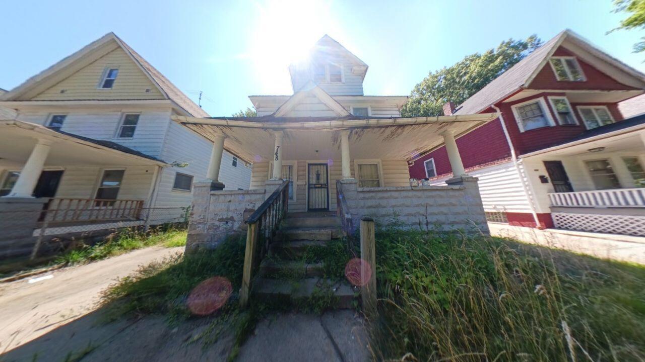 92nd St, Cleveland, OH 44108