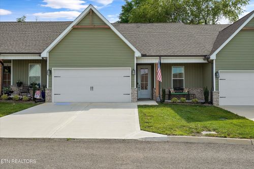 233 Elise Way, Lenoir City, TN, 37771-7002 | Card Image